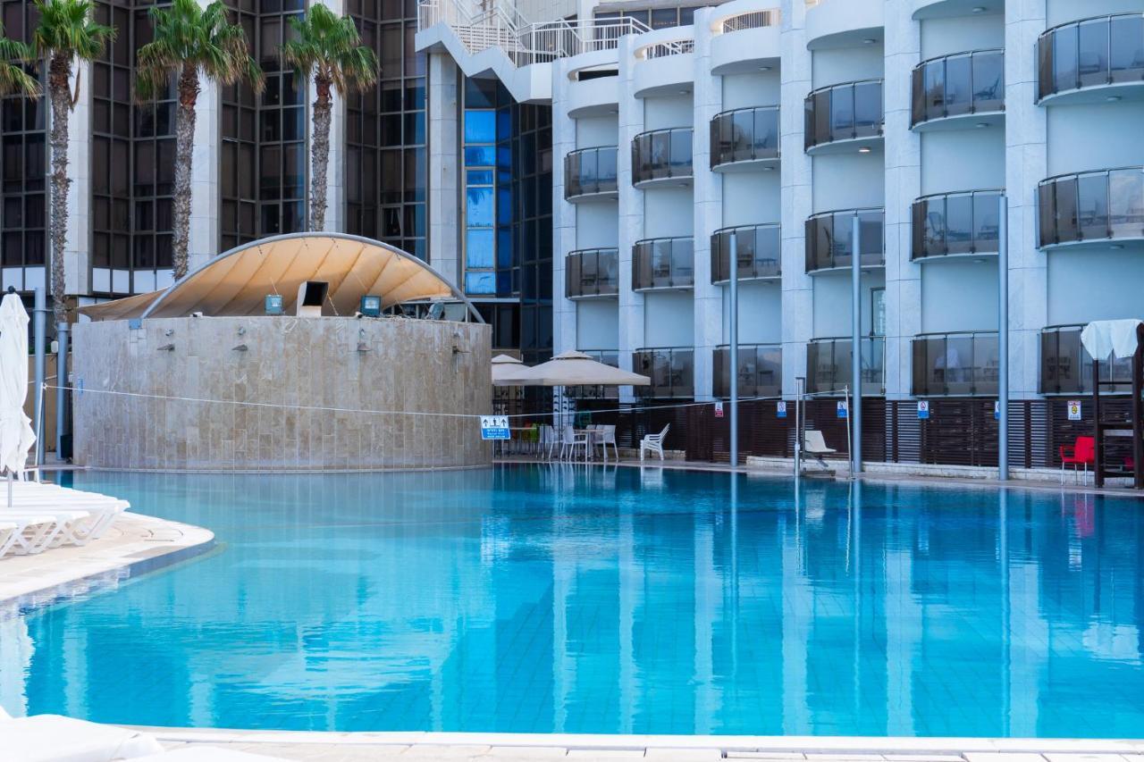 Beachfront Boutique Apartment Herzliya Exterior photo